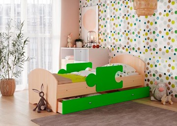 Кровать детская с бортиками и ящиком Мозайка, корпус Млечный дуб/фасад Лайм (ламели) в Омске