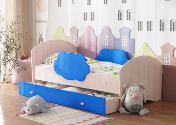 Кровать детская Тучка с ящиком, корпус Дуб млечный, фасад Синий в Омске