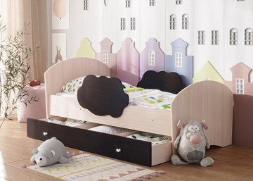 Детская кровать Тучка с ящиком, корпус Дуб млечный, фасад Венге в Омске